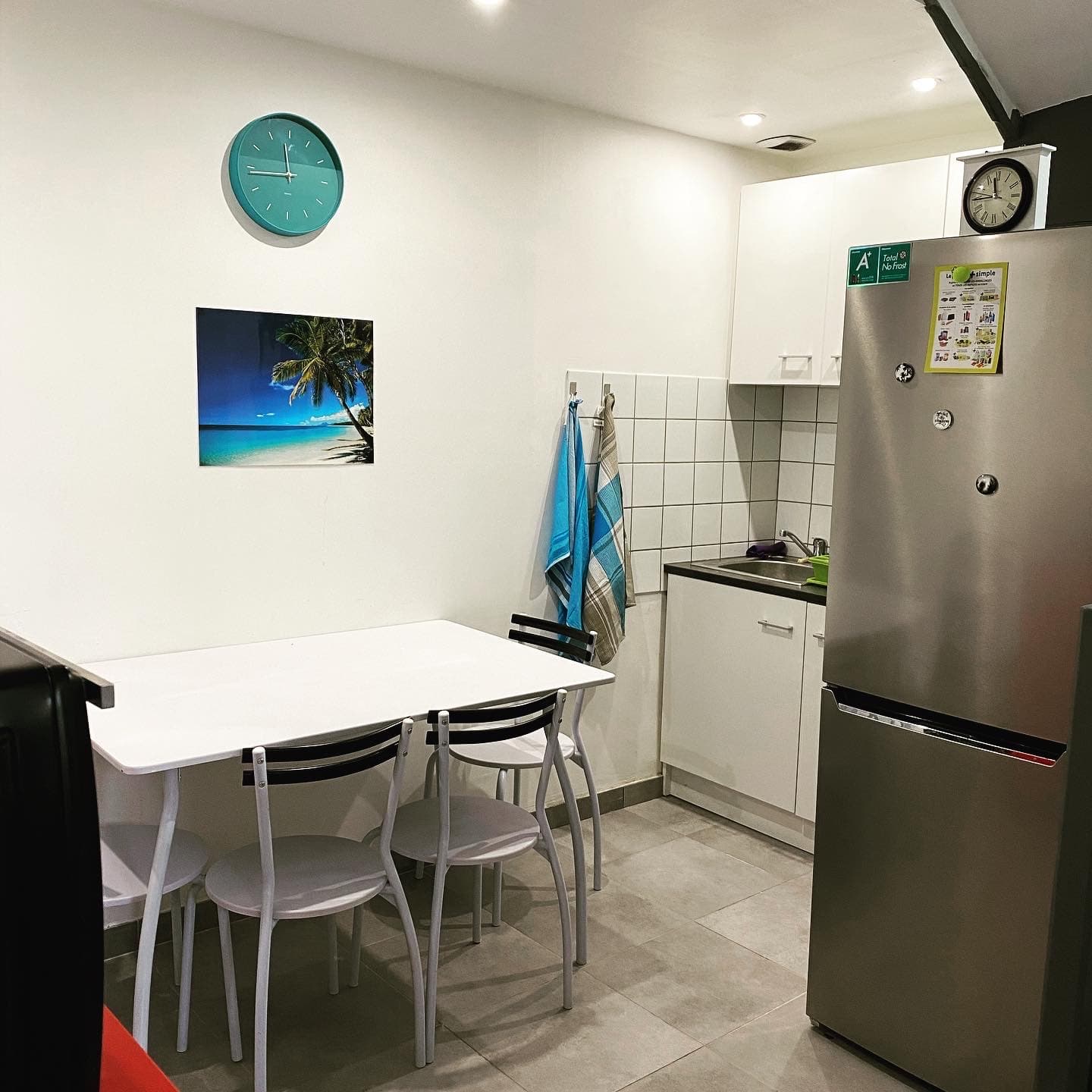 Chambre meublée dans une colocation conviviale