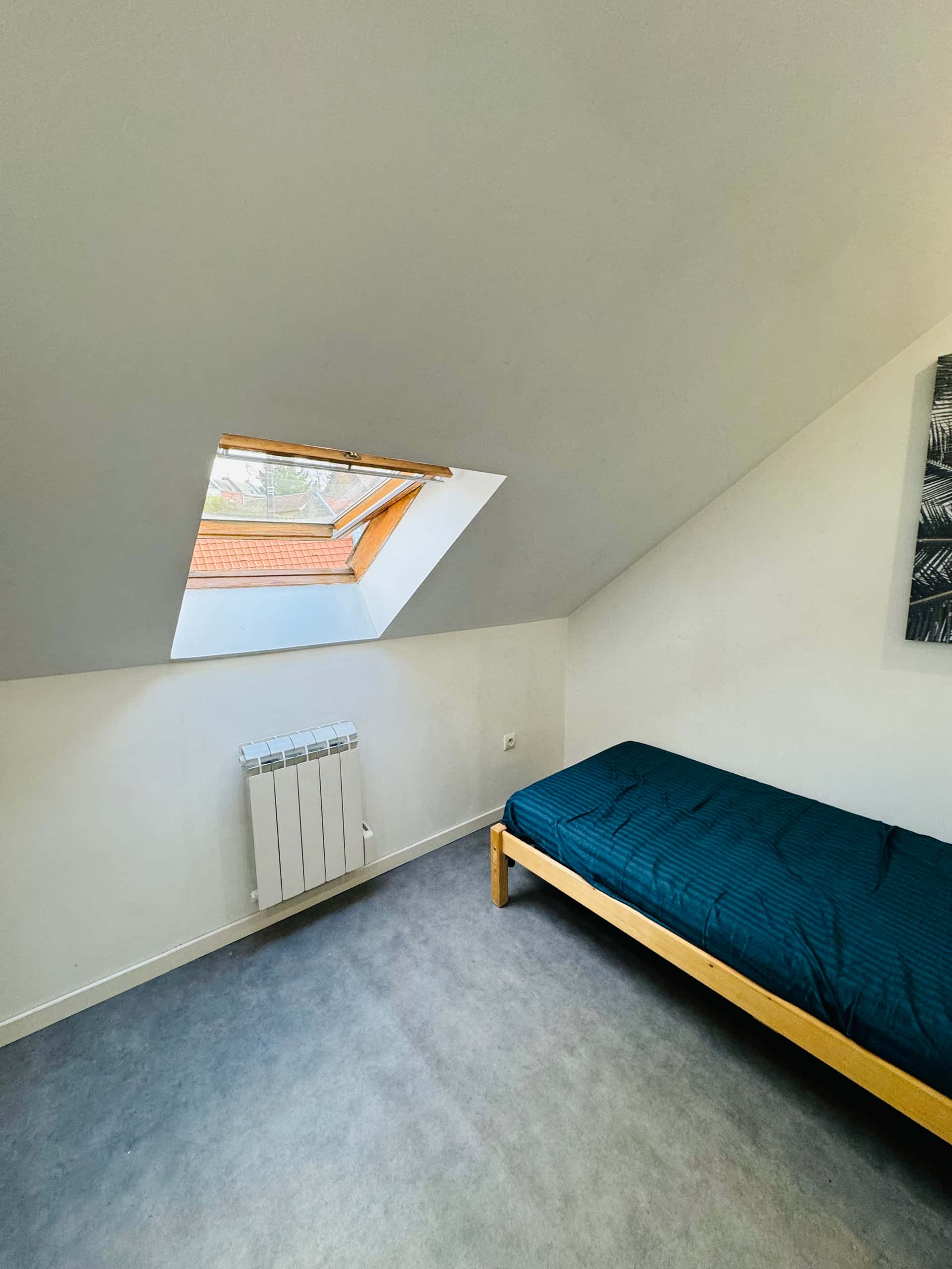 Chambre meublée dans une colocation conviviale
